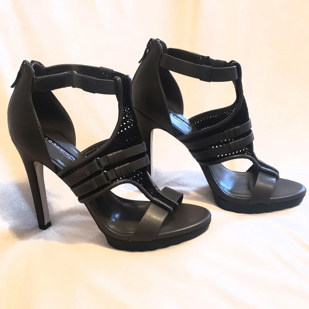 Shoes - Picture 6 of 8